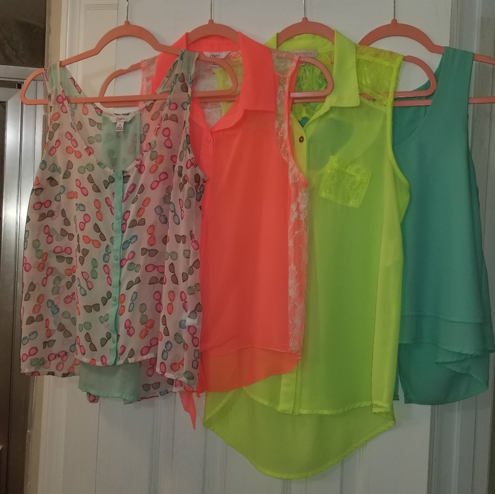 Candies brand Sleeveless blouses